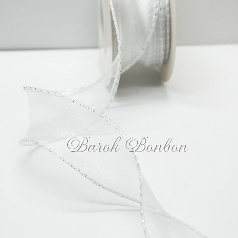 ŞİFON BEYAZ KURDELE KENARI GÜMÜŞ MİSİNALI 9 METRE