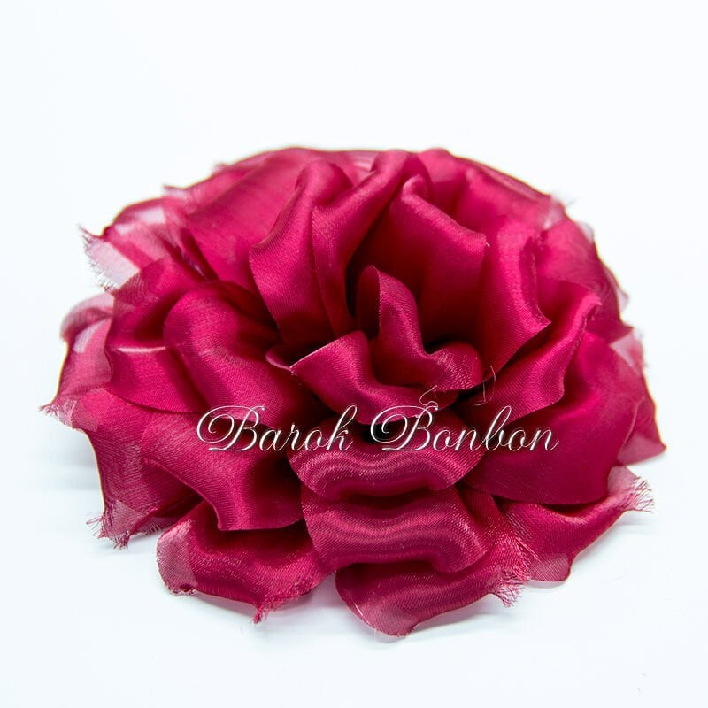 KUMAŞ KIRMIZI BOHÇA SÜSÜ