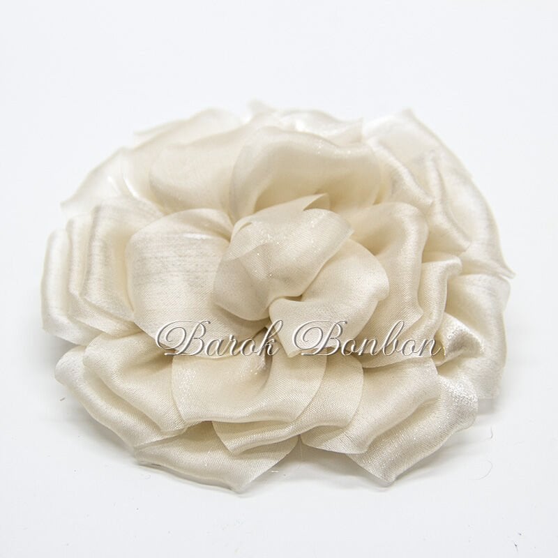 KUMAŞ KREM BOHÇA SÜSÜ